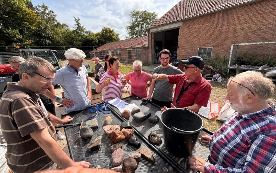 Open Call: kunstwerk van middeleeuwse ballaststenen